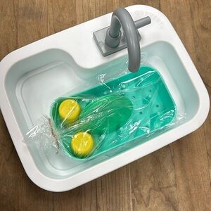 LoveVery sink with rack, 2 cups and 2 plates